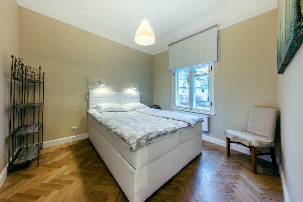 Modern History Apartment Talin Exterior foto